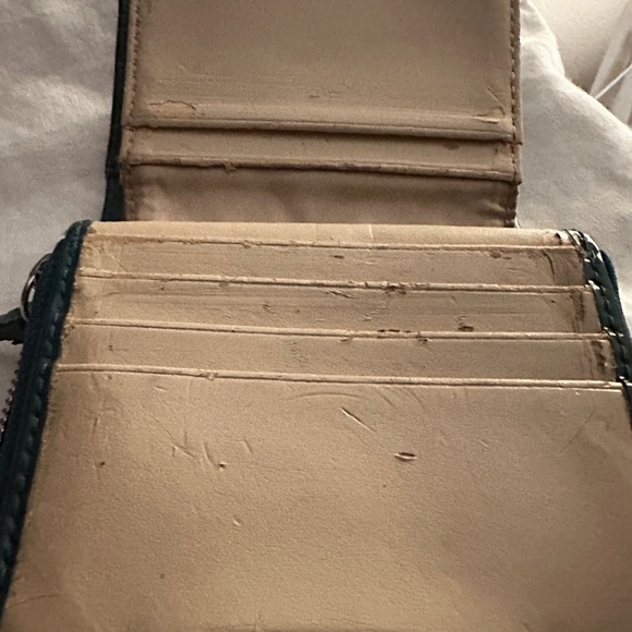 Women’s Coach wallet patent leather teal . Outside excellent, pealing.inside - Picture 9 of 16